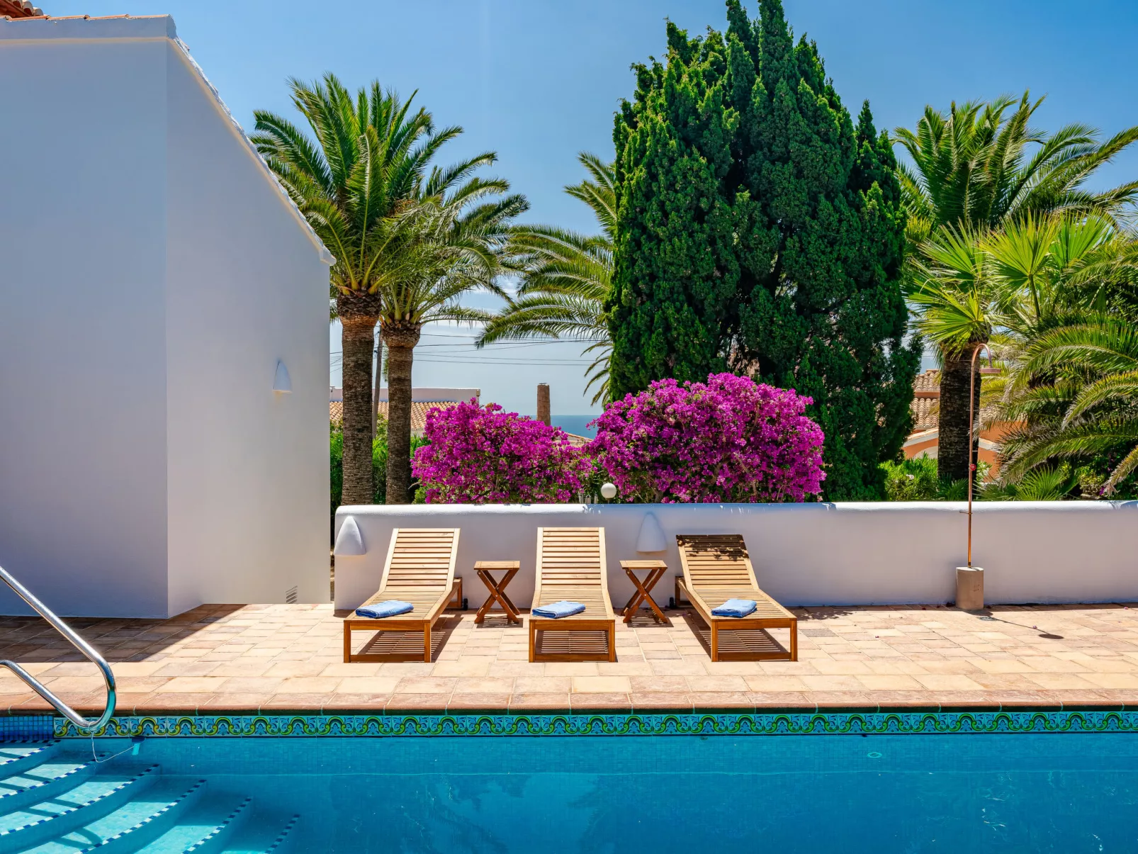 Amazing Views-Outside