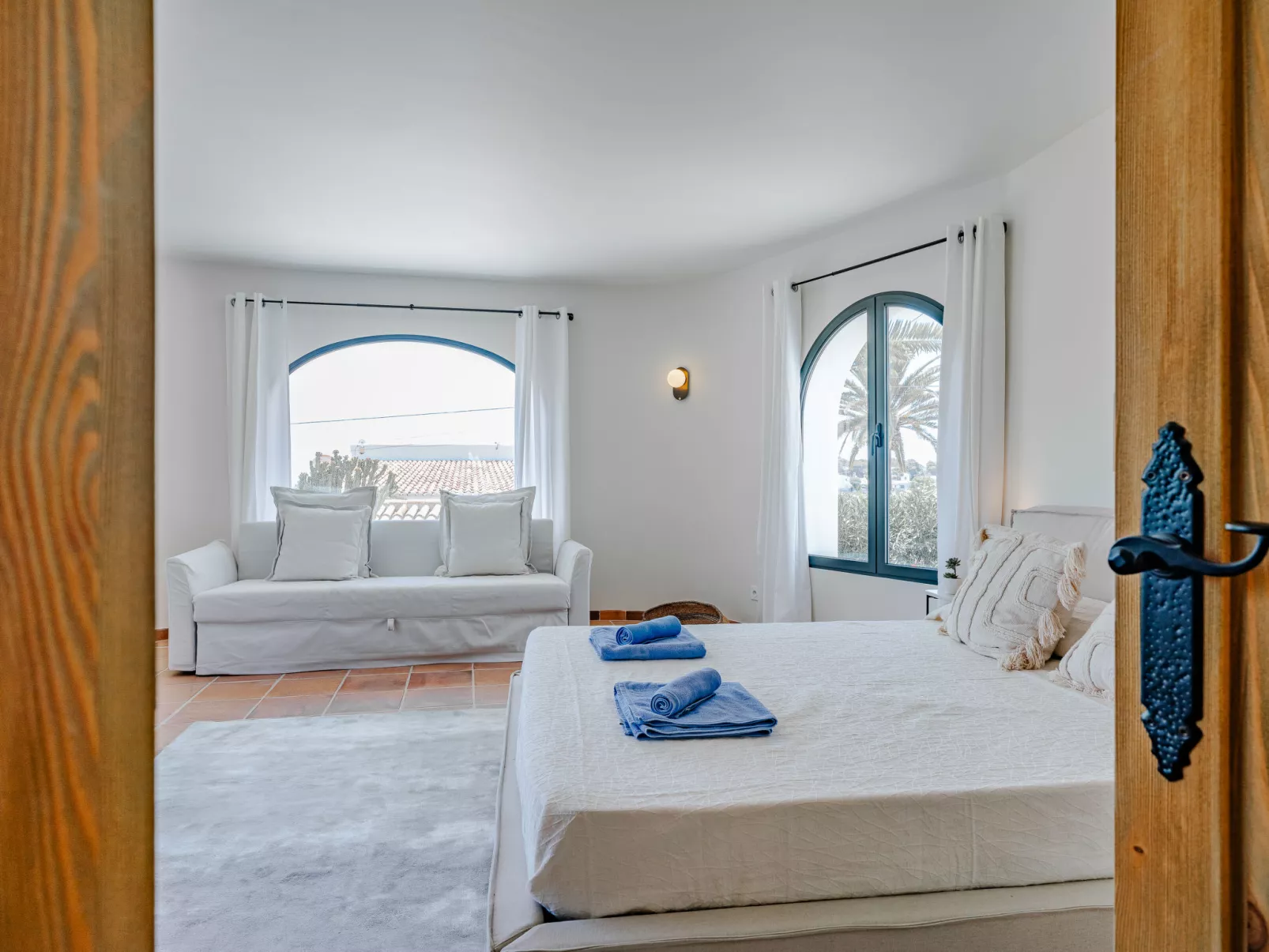 Amazing Views-Inside