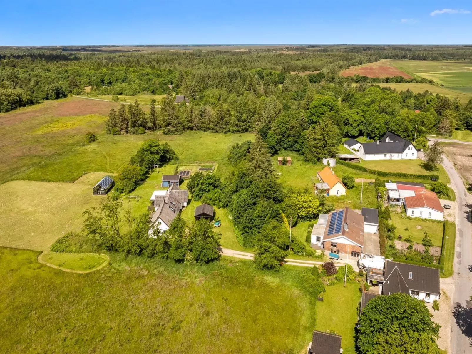 "Cillvur" - 8km from the sea-Outside