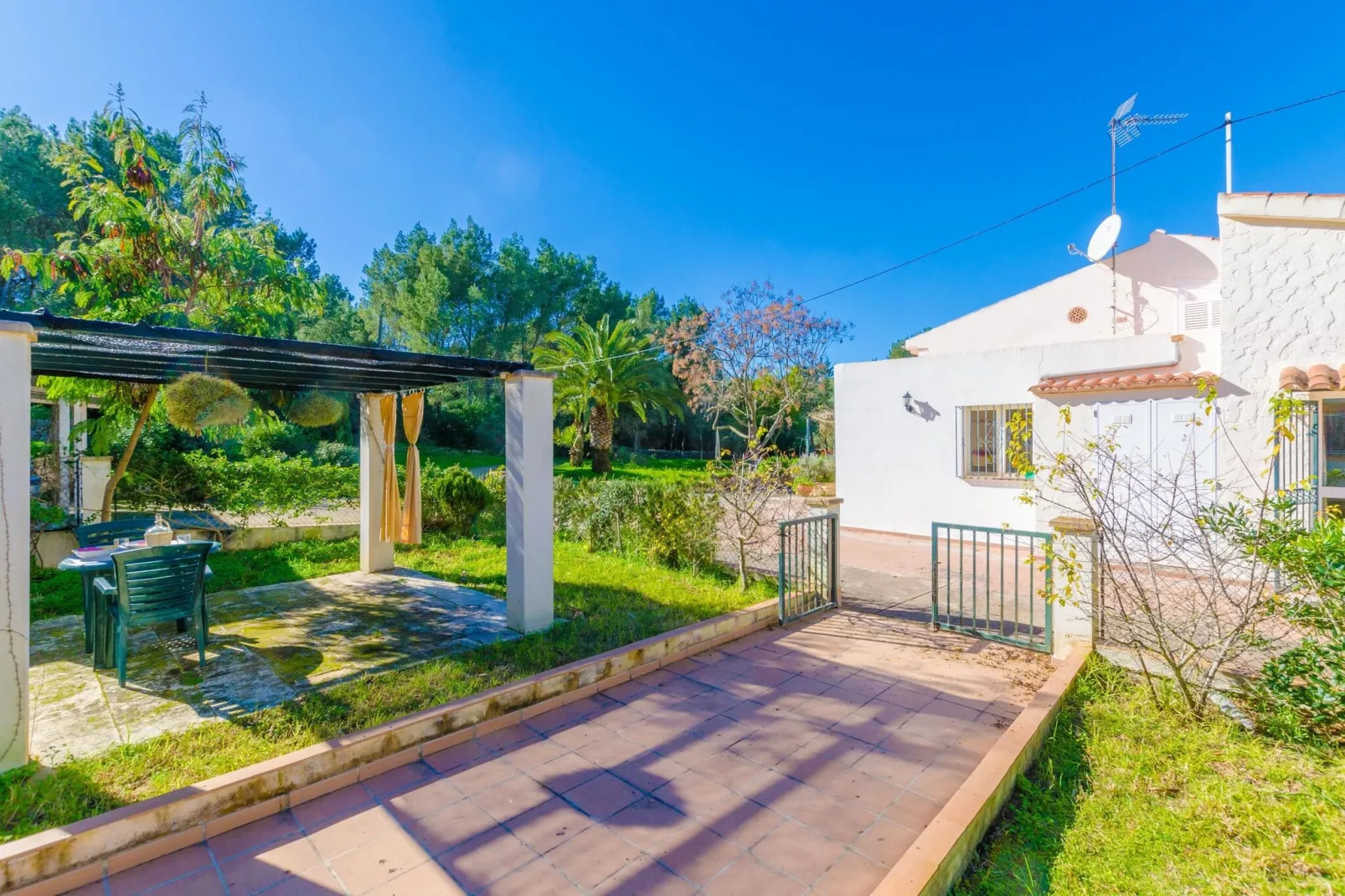 Can Capulla 8-Exterior summer