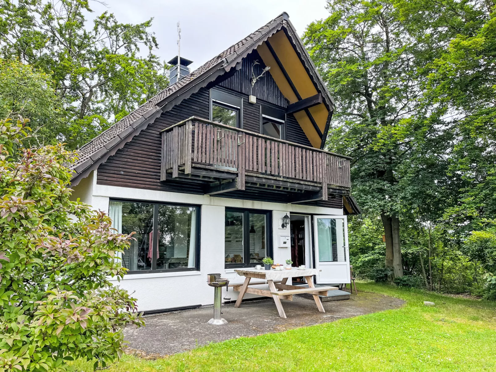 Kellerwald-Liebe-Outside