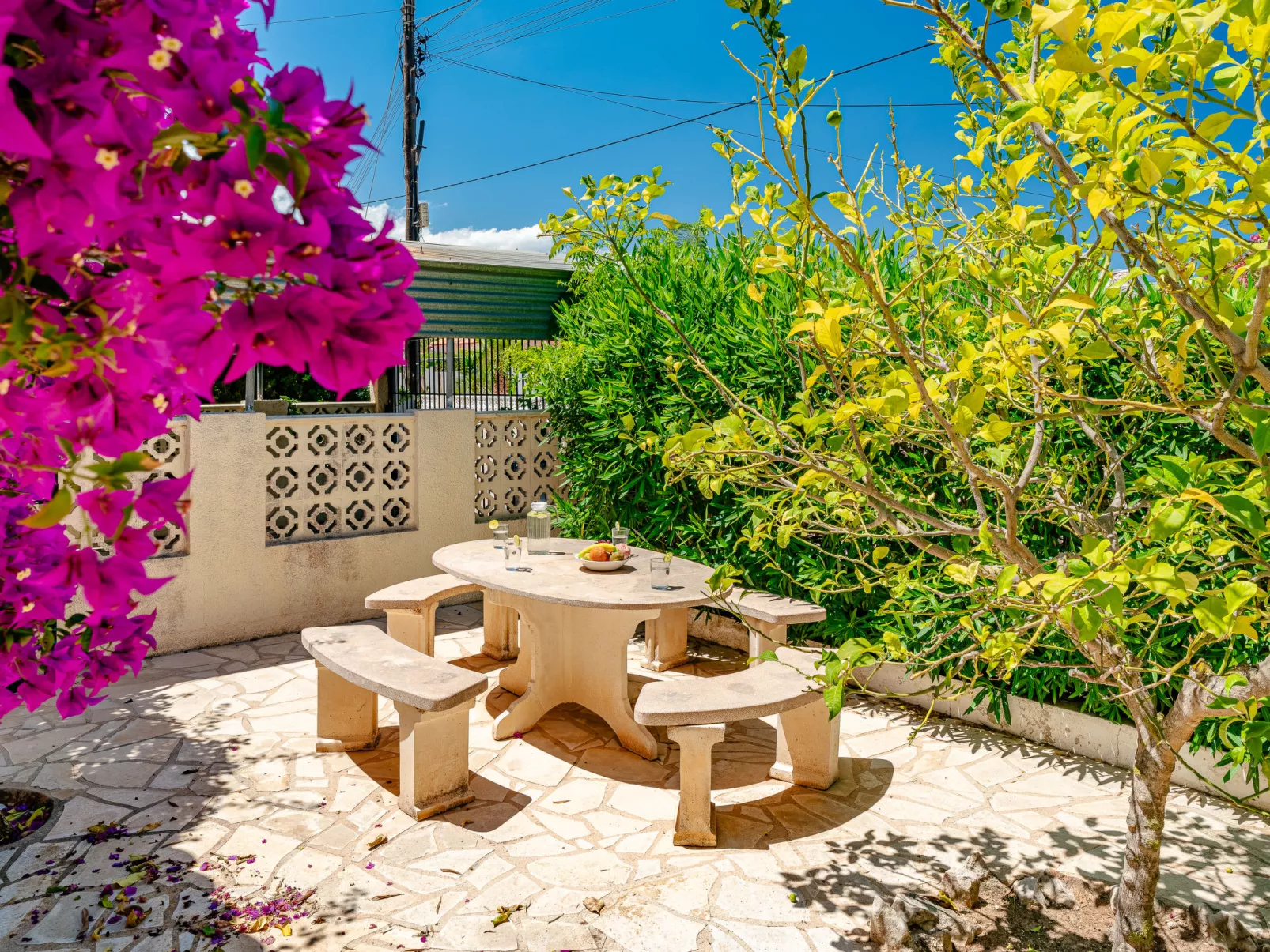 Casa Claudia-Outside