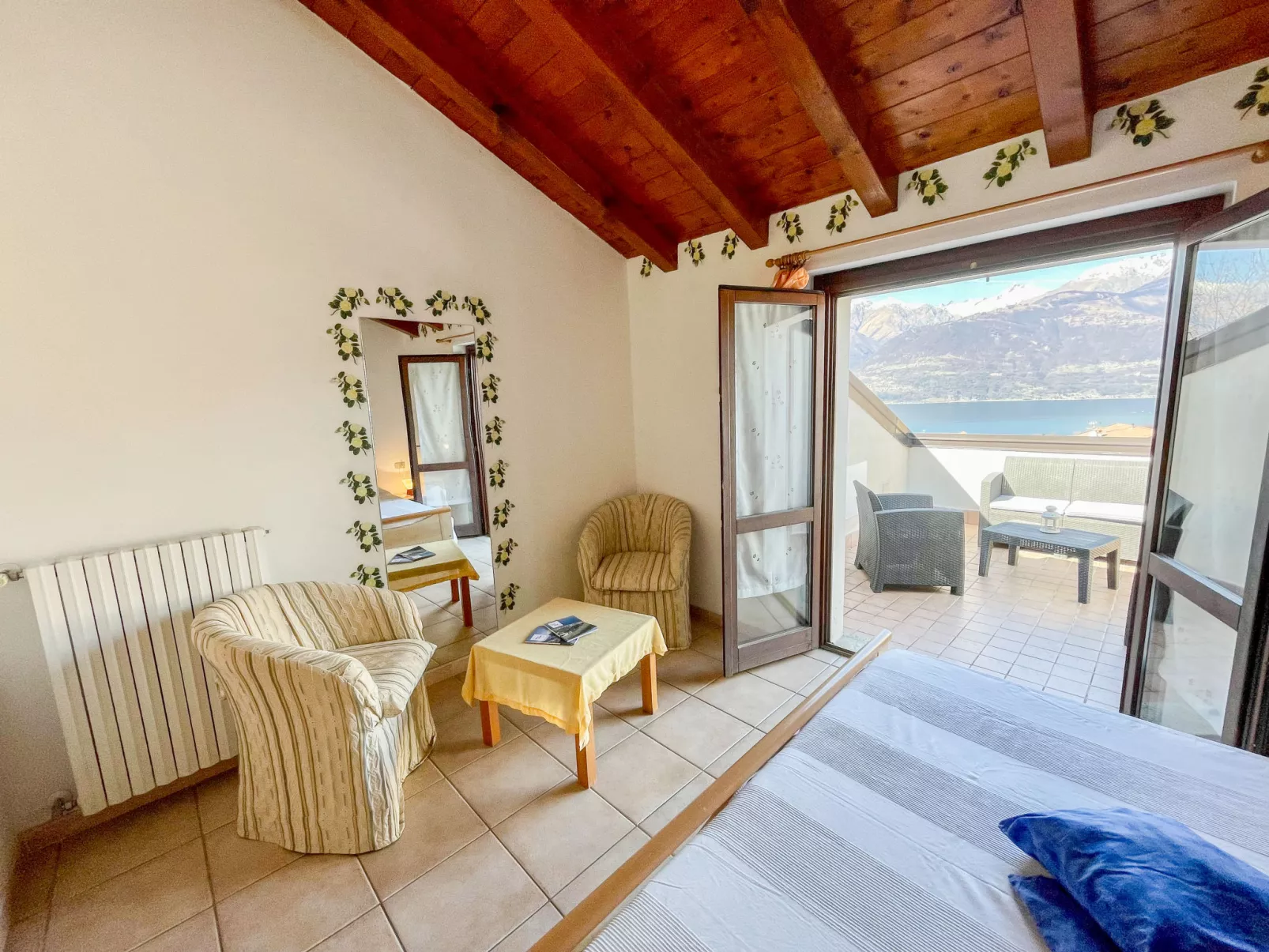 Rustico Belvedere-Inside