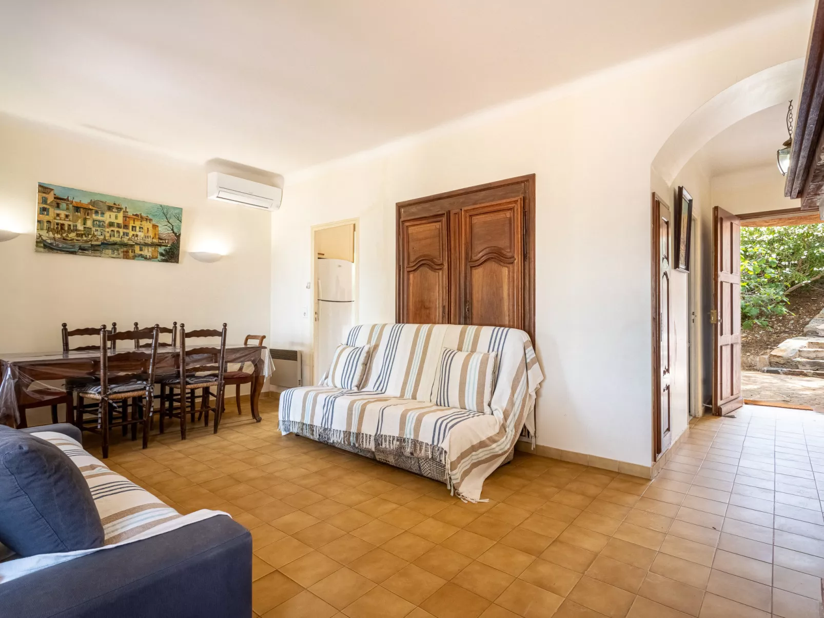 Villa G-Inside