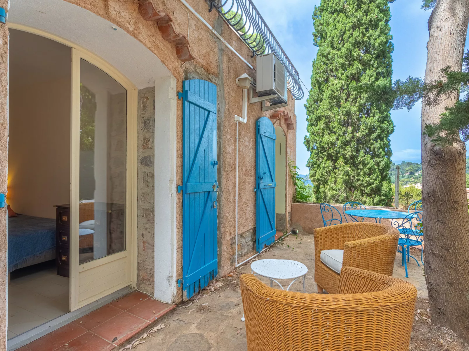 Villa G-Outside