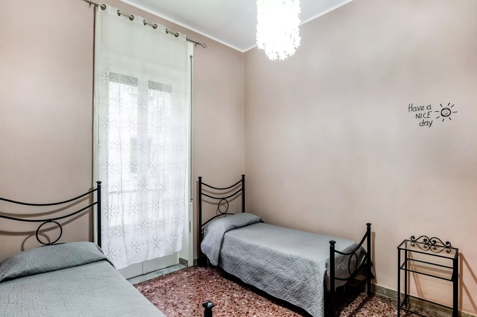 Syracuse Stella Apartment-Bedroom