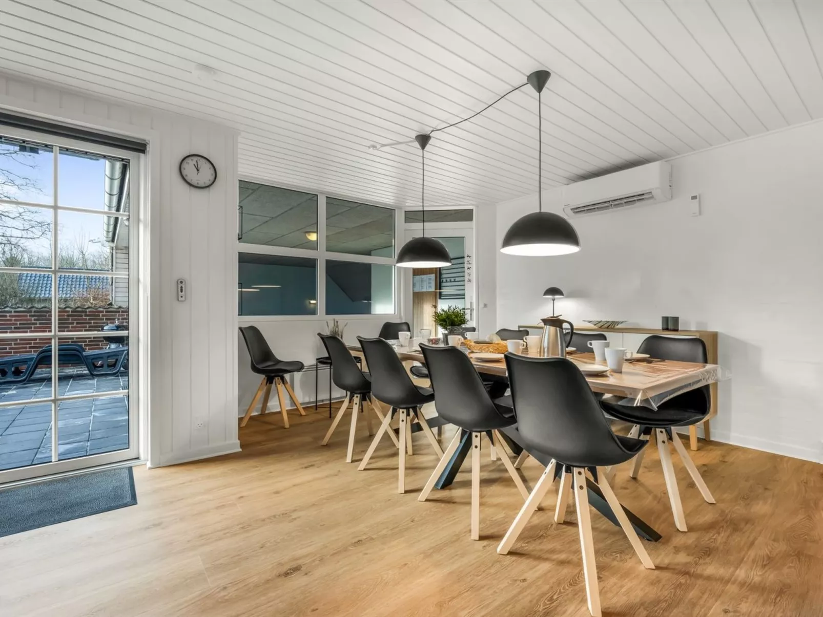 "Prohor" - 10.5km from the sea-Inside