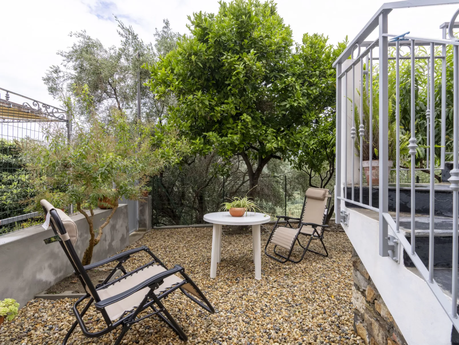 Peppina-Outside