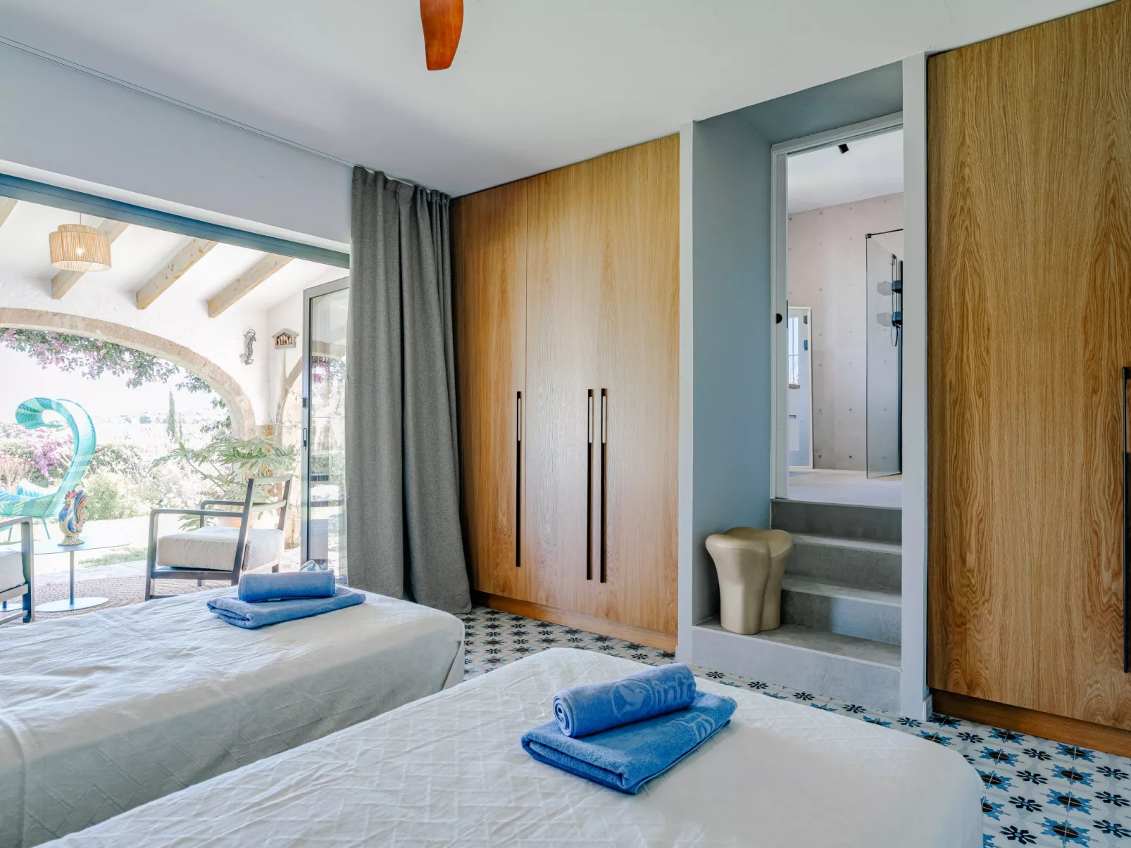 Javea Beauty-Inside