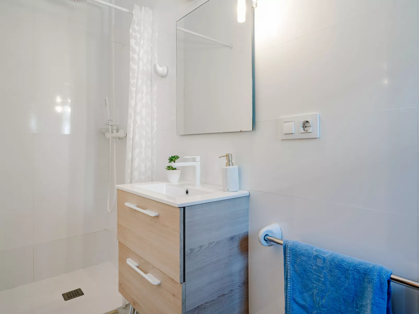 Javea Beauty-Inside