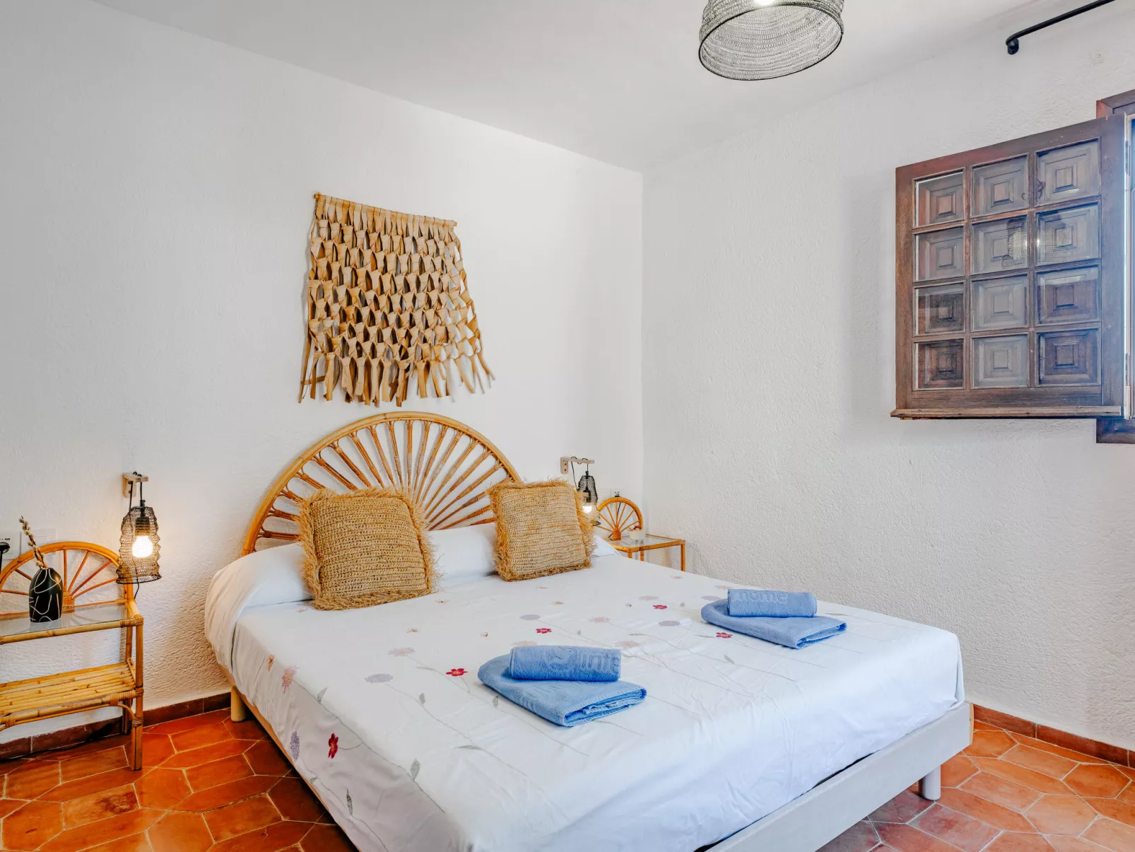 Javea Beauty-Inside