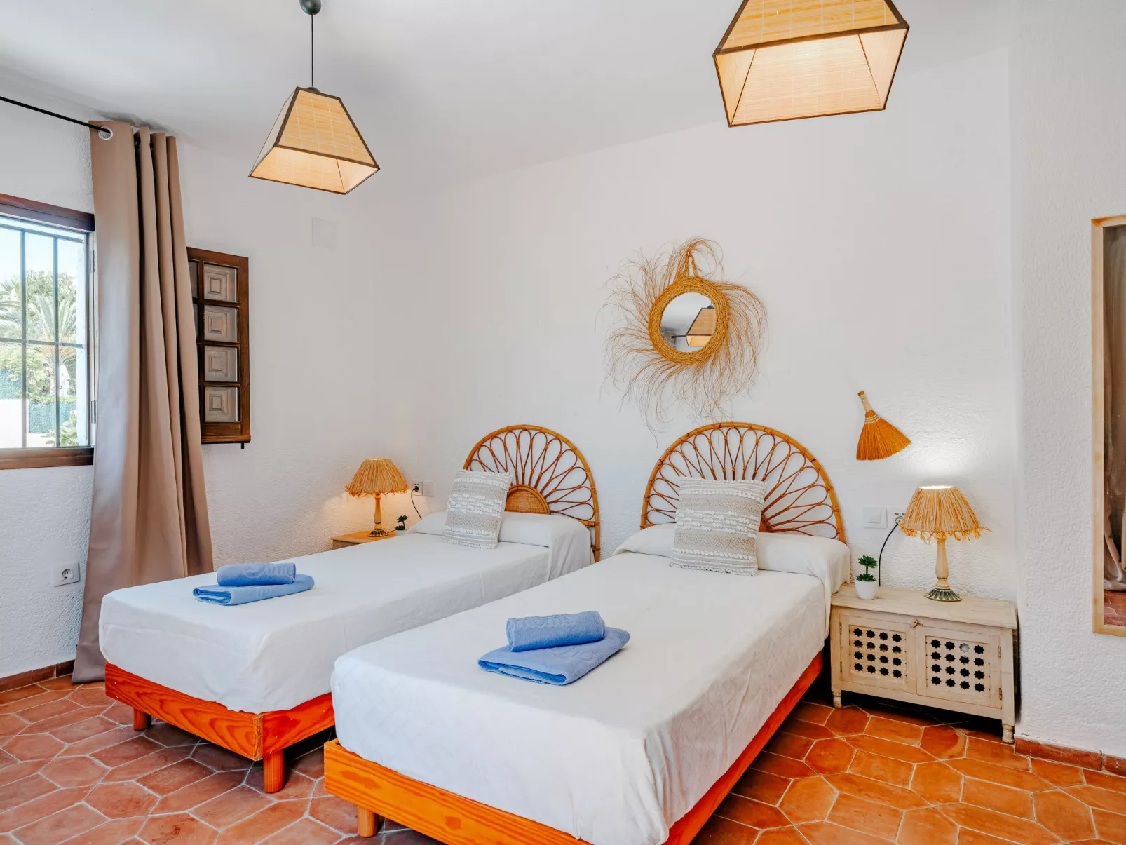 Javea Beauty-Inside