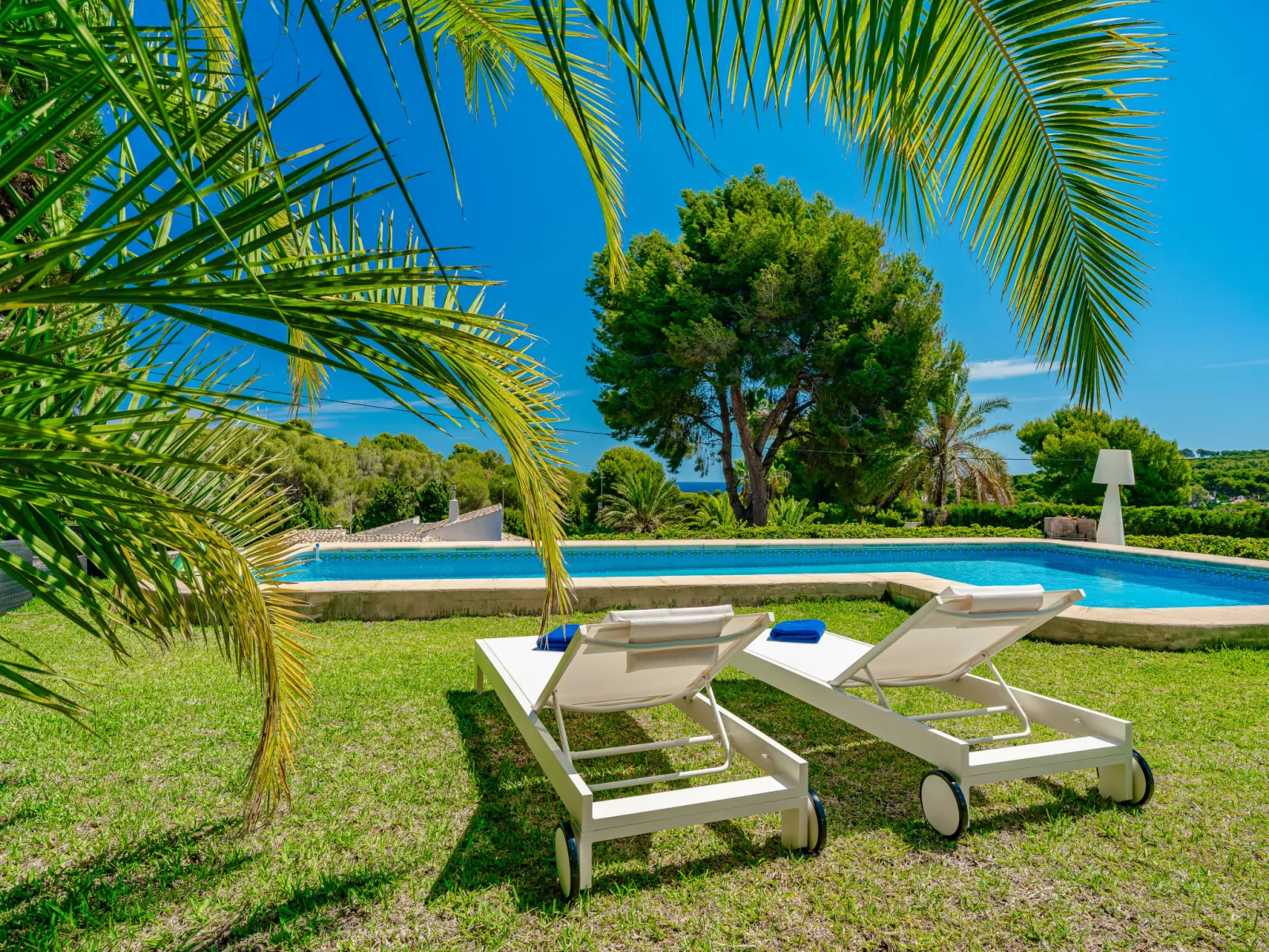 Javea Beauty-Outside