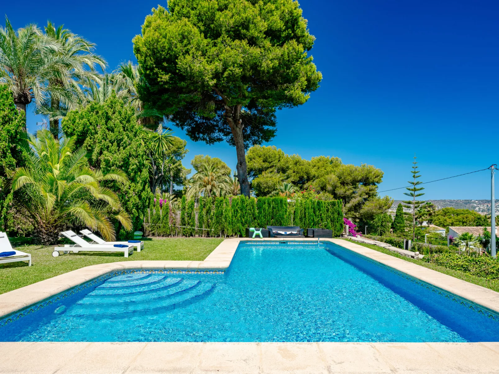 Javea Beauty-Outside