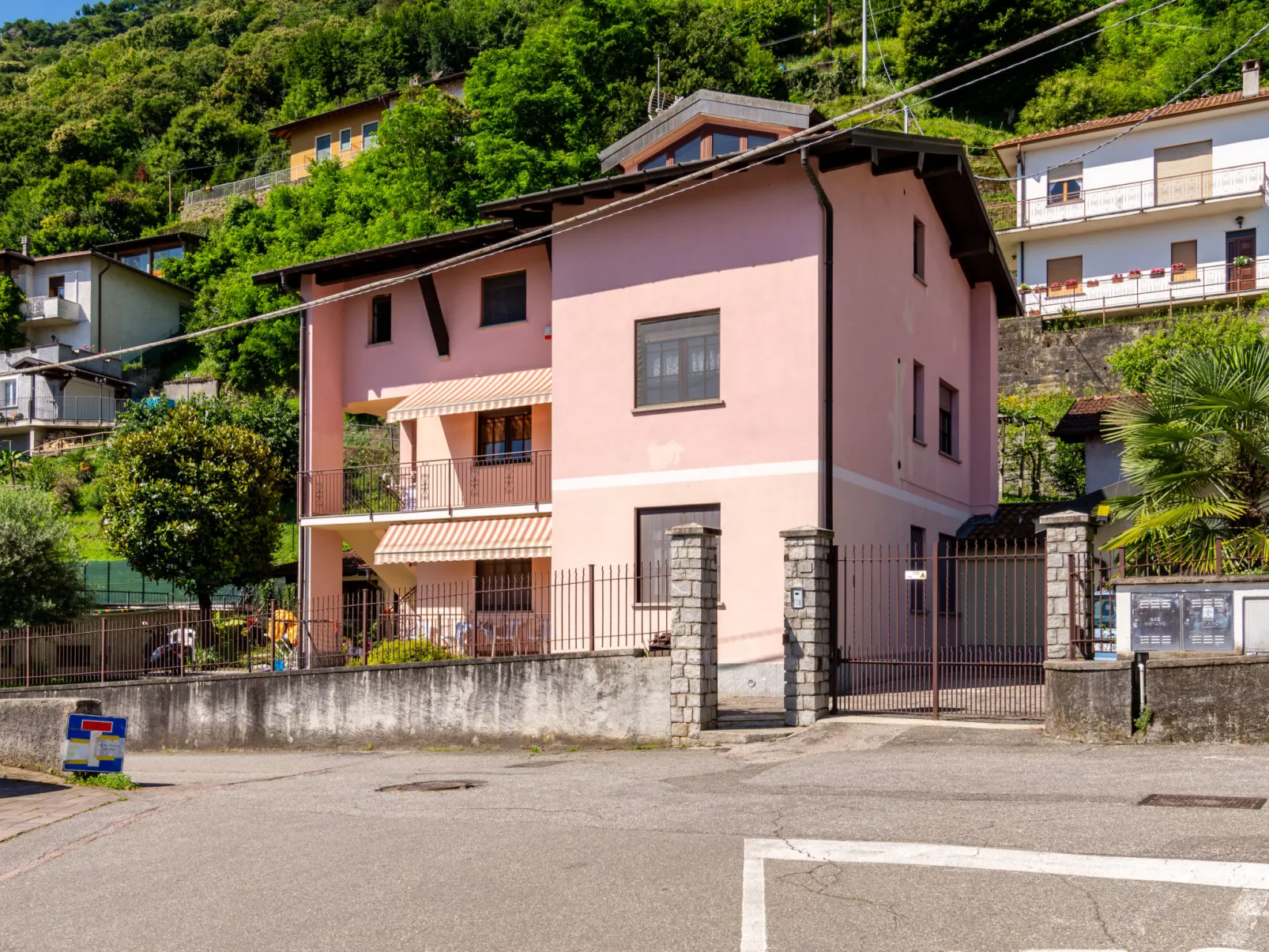La Casa di Bianca-Outside
