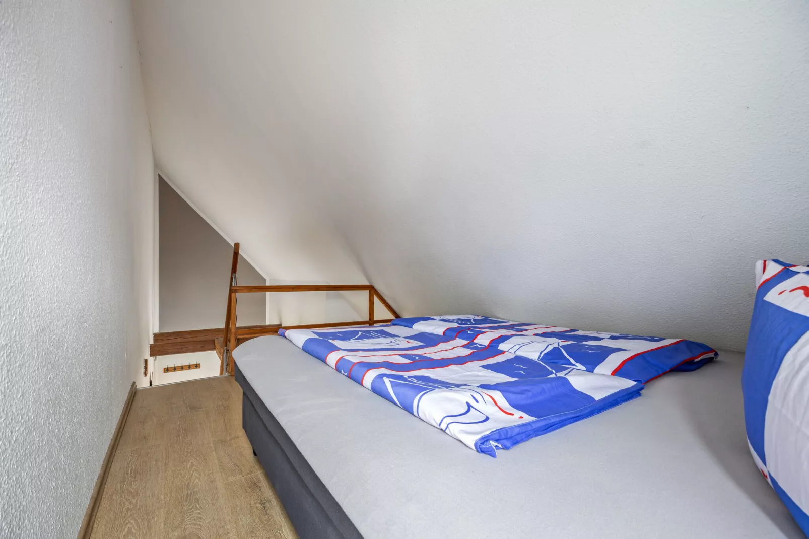 Studio 8 - Seerose 3 Personen-Bedroom