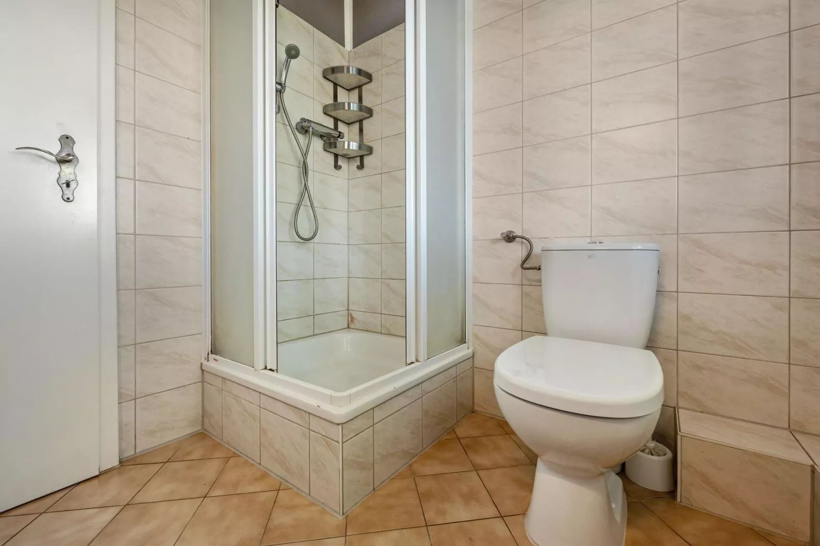 Nr12 - Storchennest 6 Personen-Bathroom