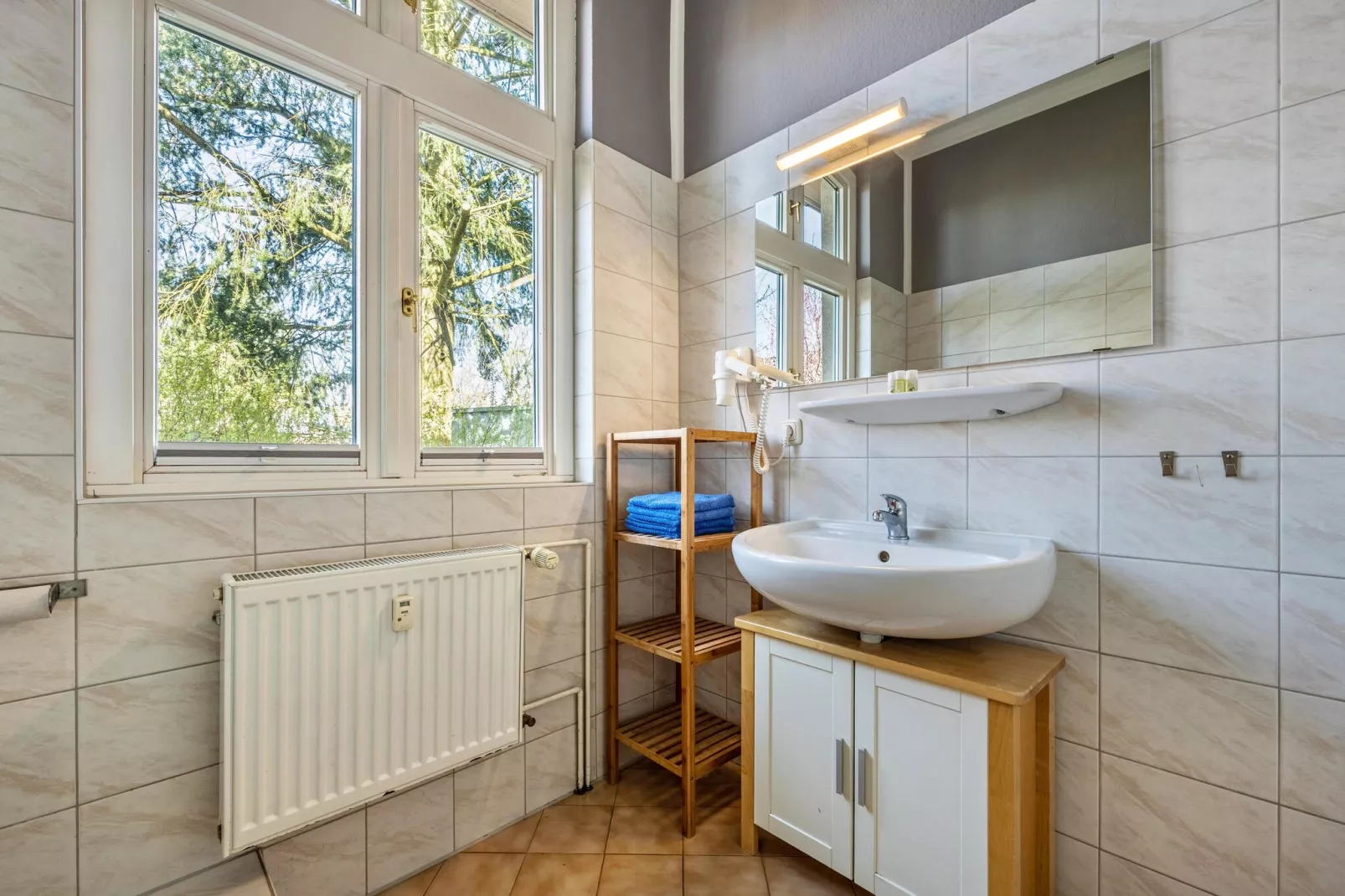 Nr12 - Storchennest 8 Personen-Bathroom
