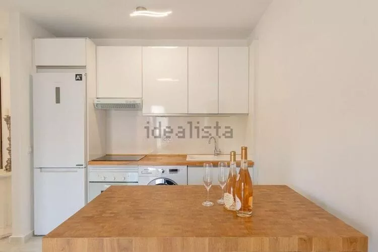 CT 325 - Faro's Doña Sofia Fuengirola - Beachapartment-Kitchen