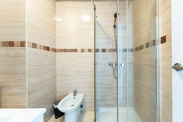 CT 301 - Faro's Fuengirola Centro Studio-Bathroom