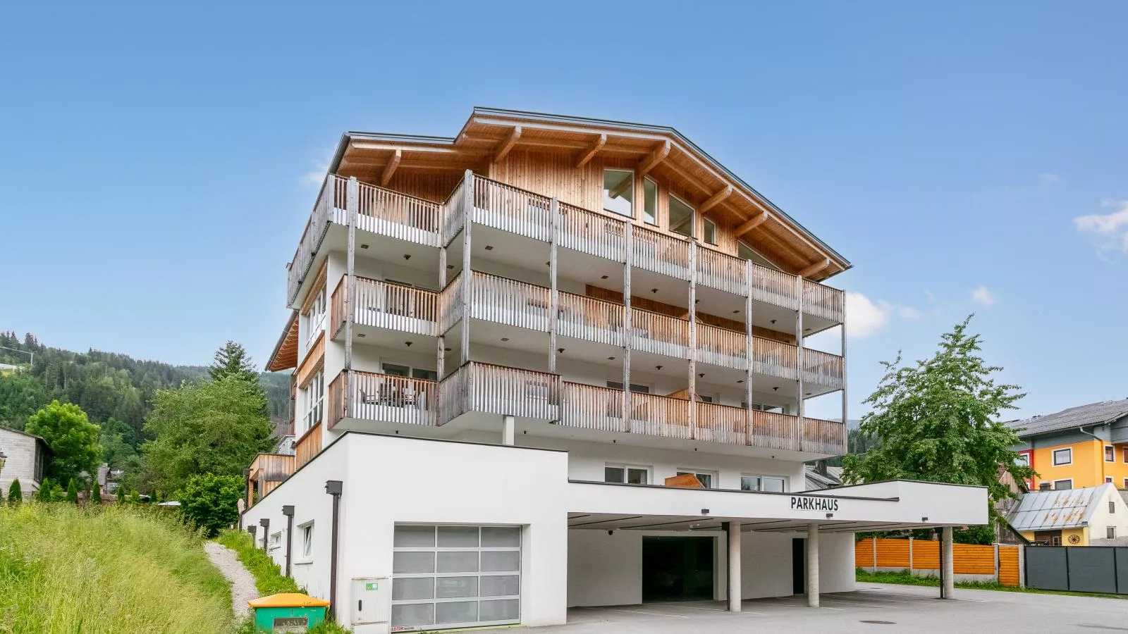 Apart33 Top 1-18-Exterior summer