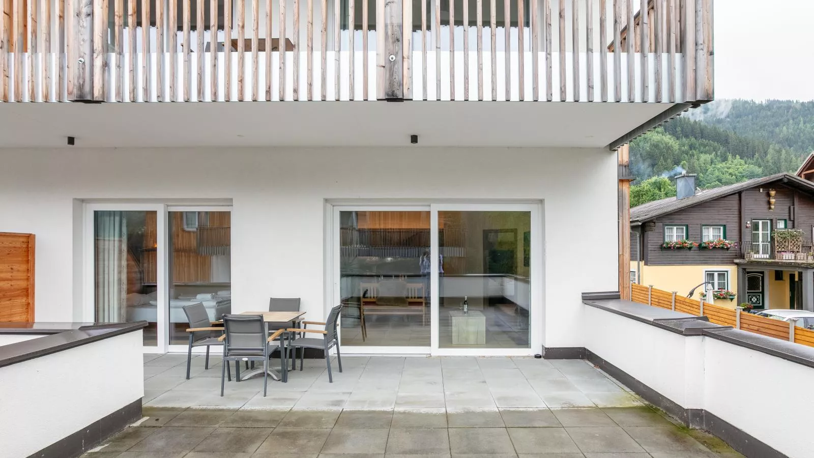 Apart33 Top 1-18-Terrace balcony