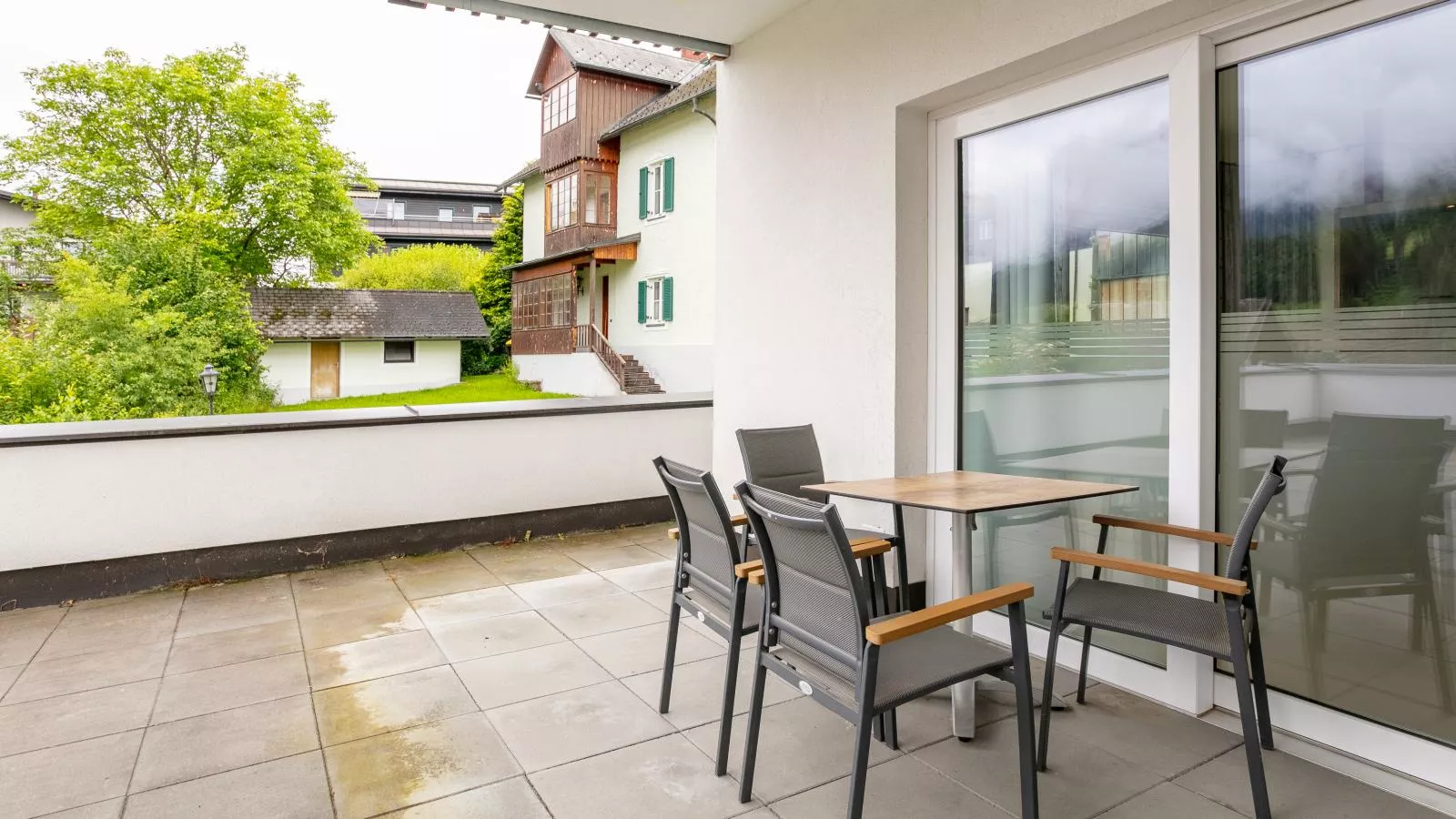 Apart33 Top 1-19-Terrace balcony
