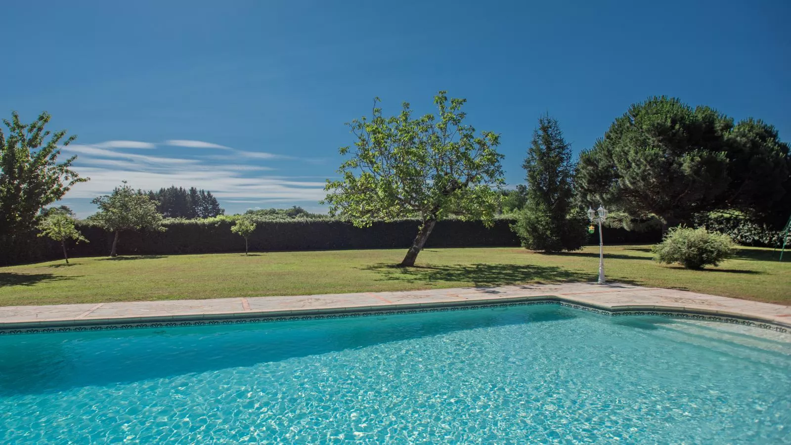 Beauchamps-Pool