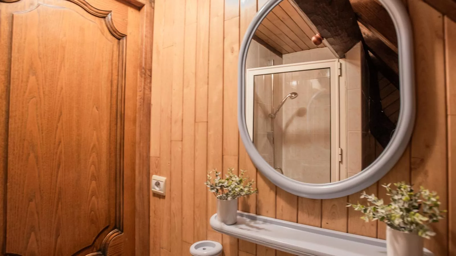 Beauchamps-Bathroom