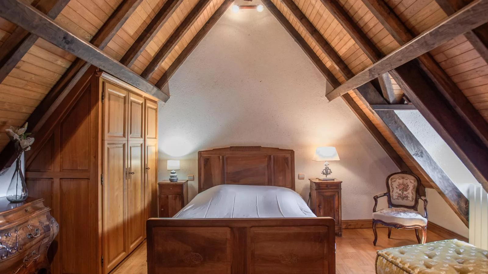 Beauchamps-Bedroom