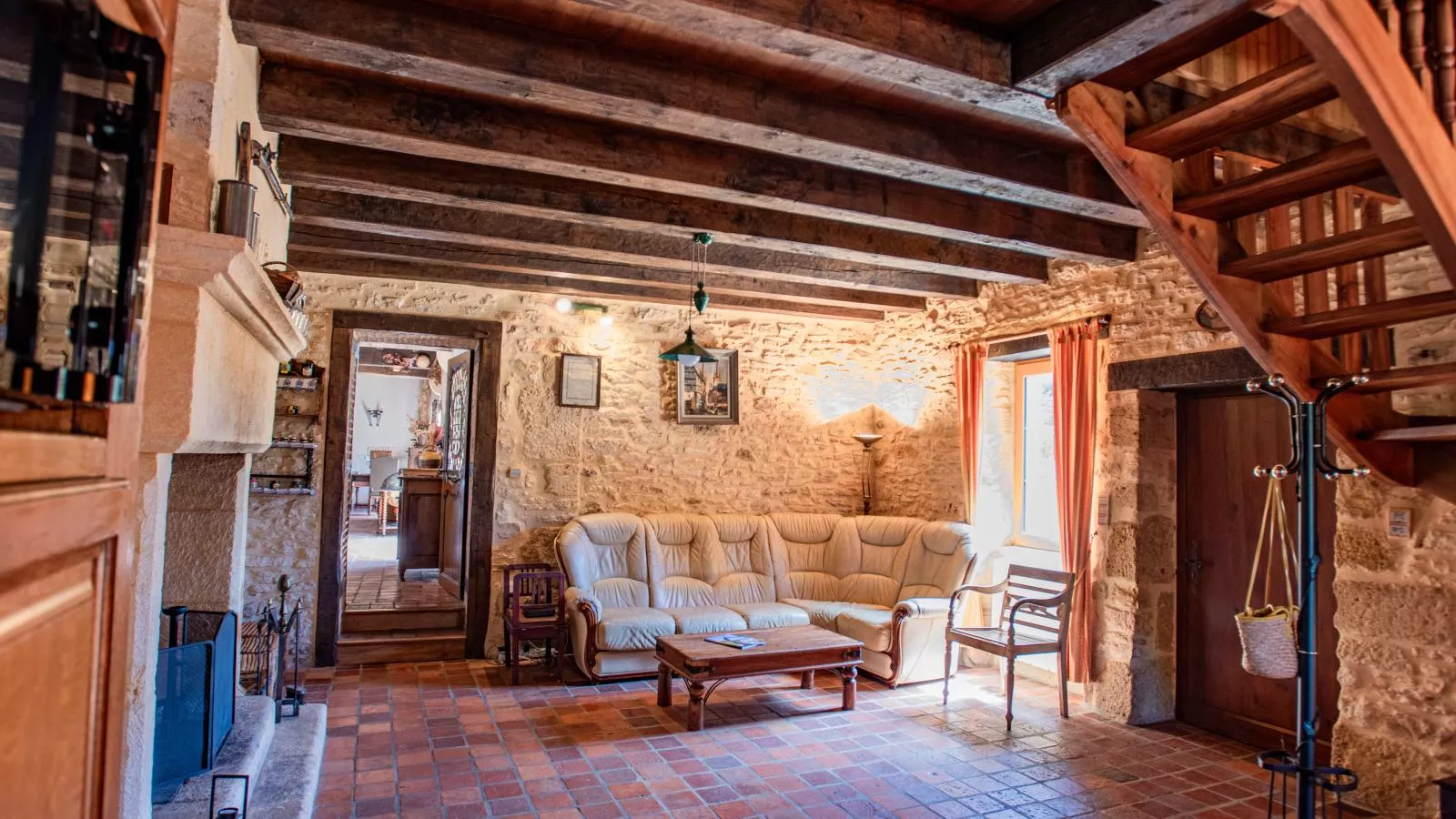 Beauchamps-Living room