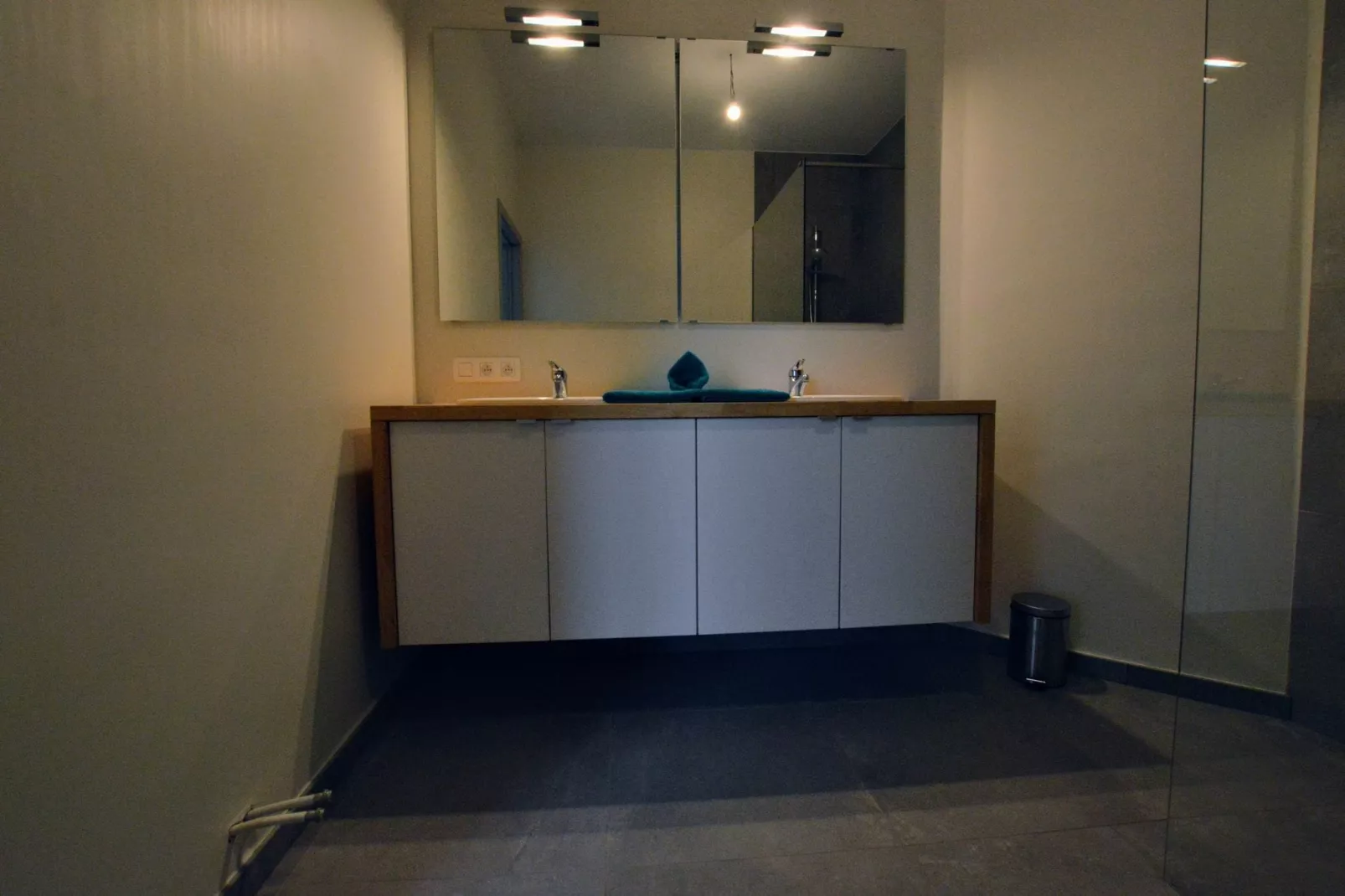 De Korte Lindehoeve-Bathroom