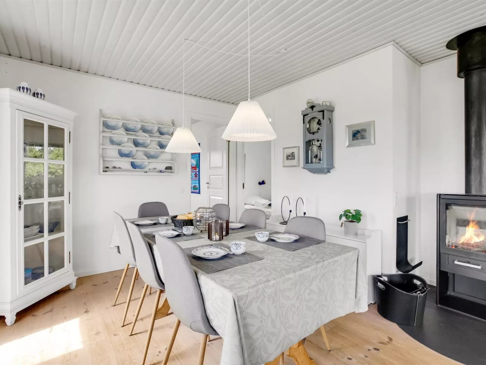 "Hejdi" - 650m from the sea-Inside