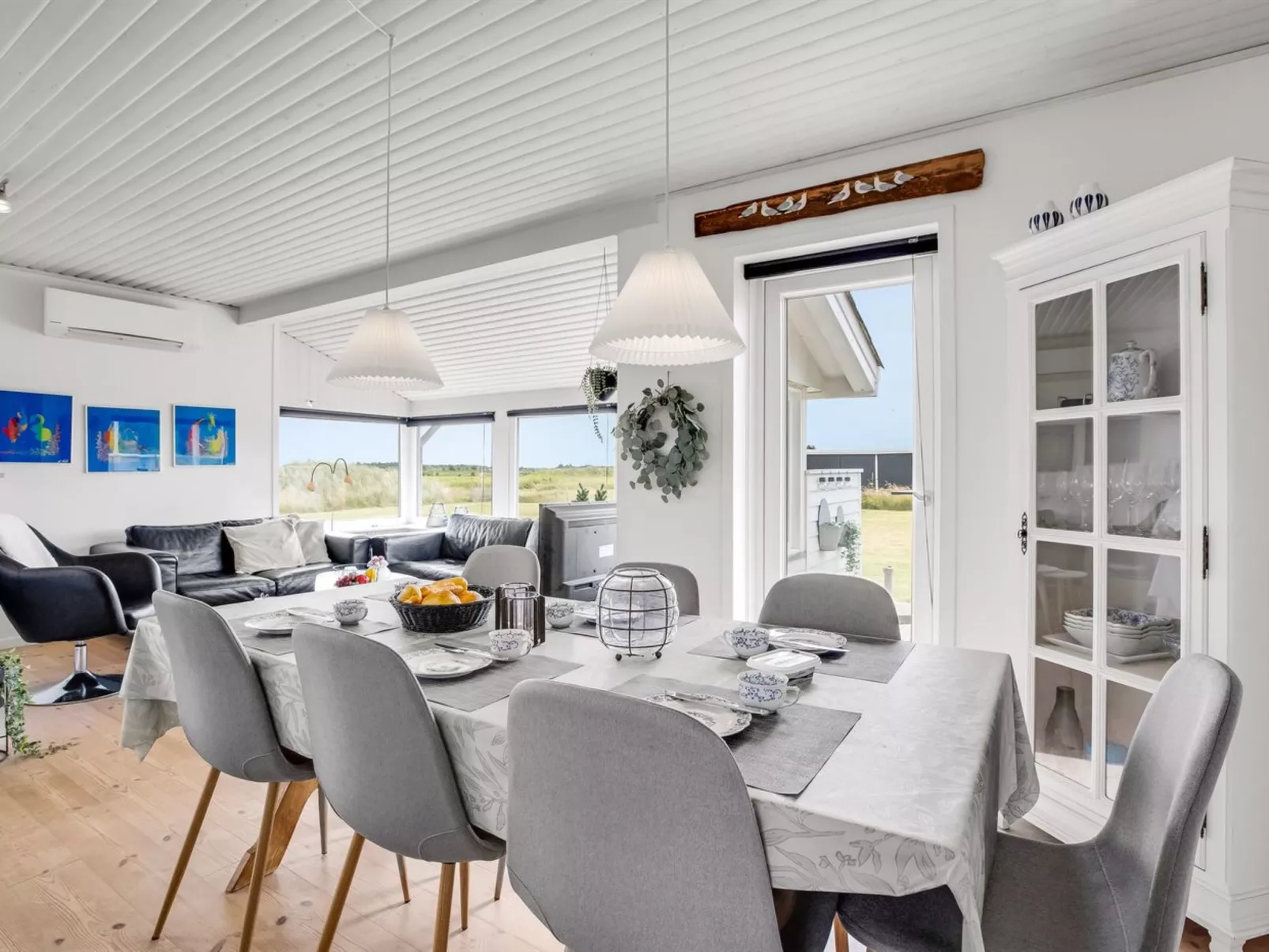 "Hejdi" - 650m from the sea-Inside