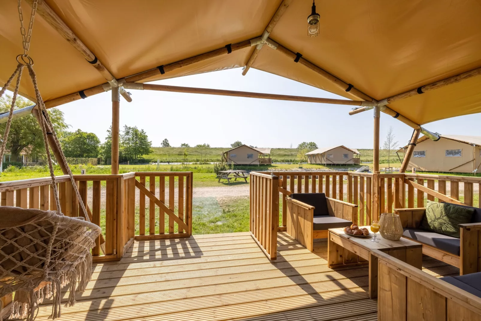 Villavakantiepark IJsselhof 11-View summer