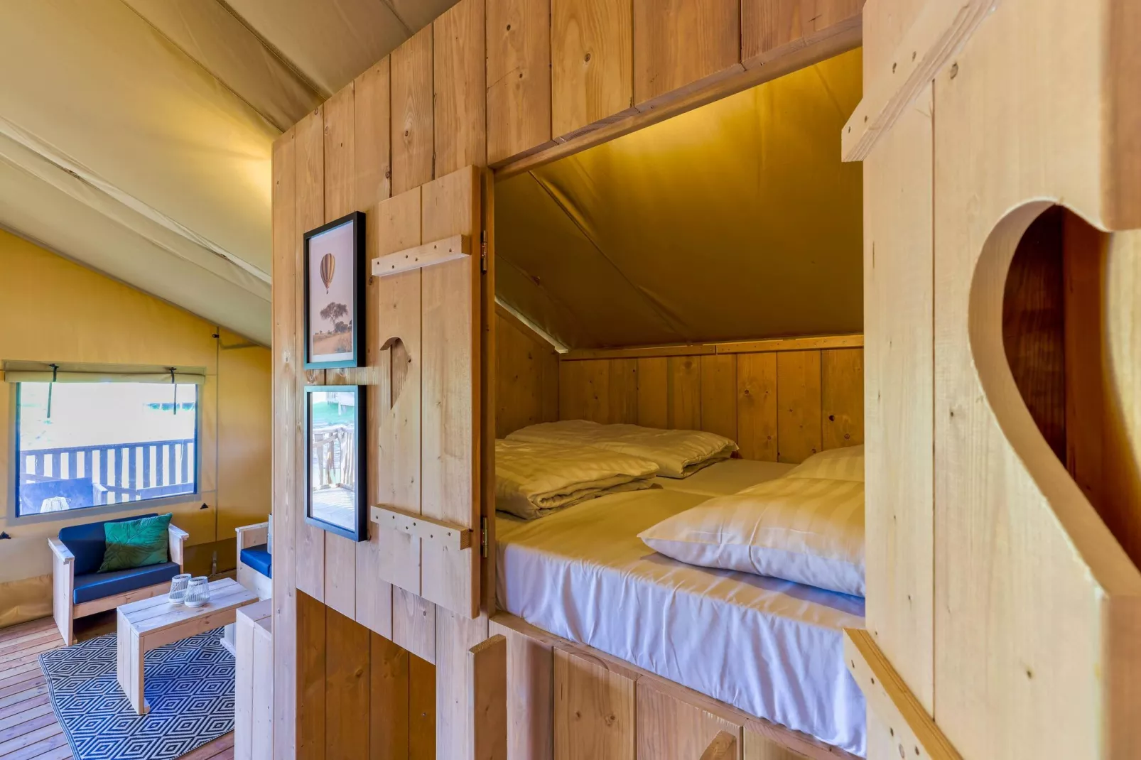 Villavakantiepark IJsselhof 12-Bedroom