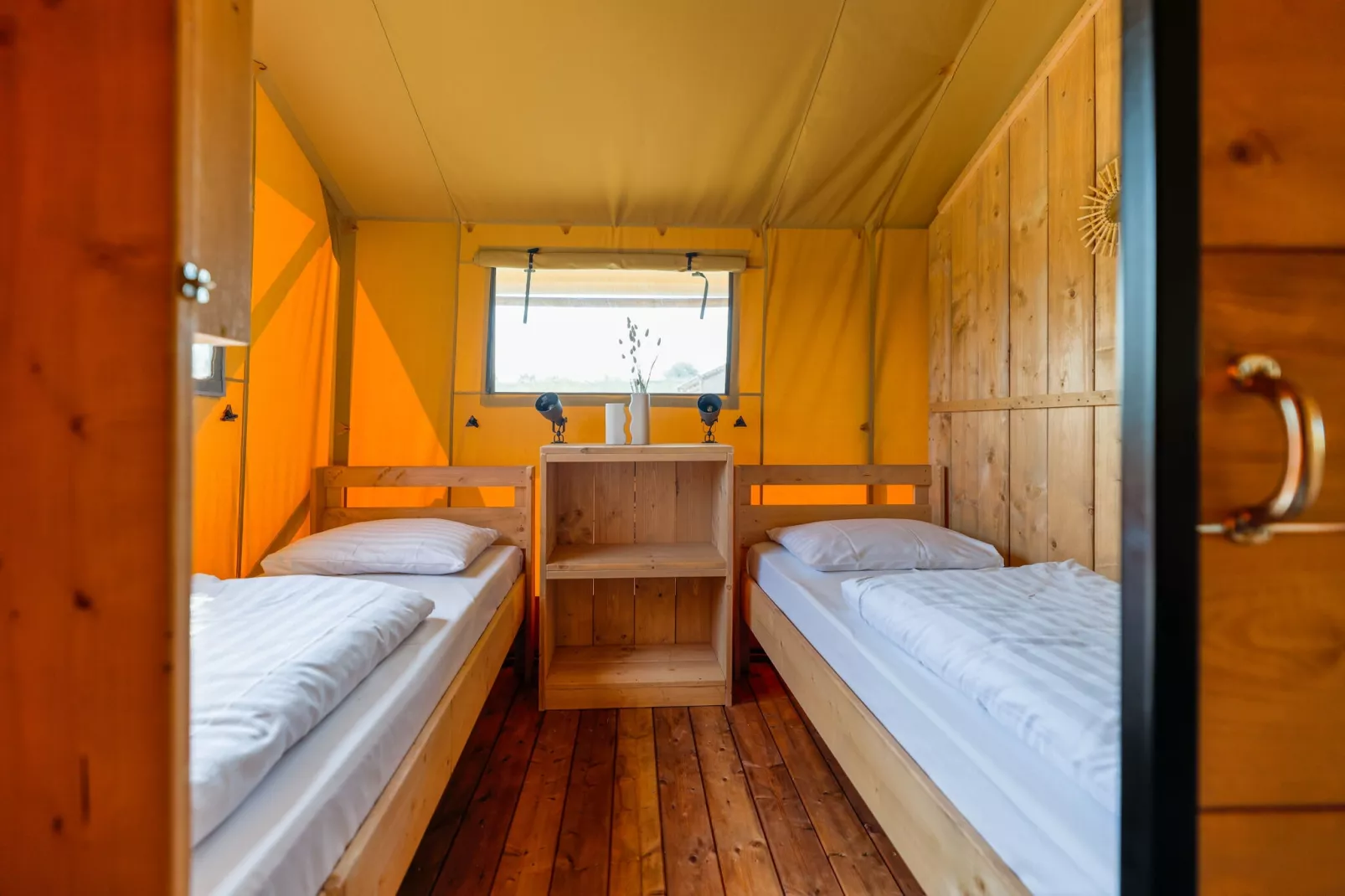 Villavakantiepark IJsselhof 12-Bedroom