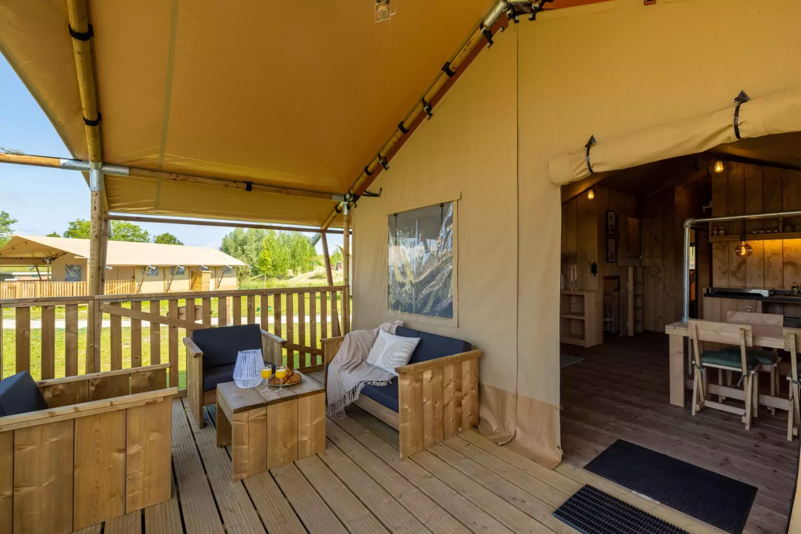 Villavakantiepark IJsselhof 12-Terrace balcony