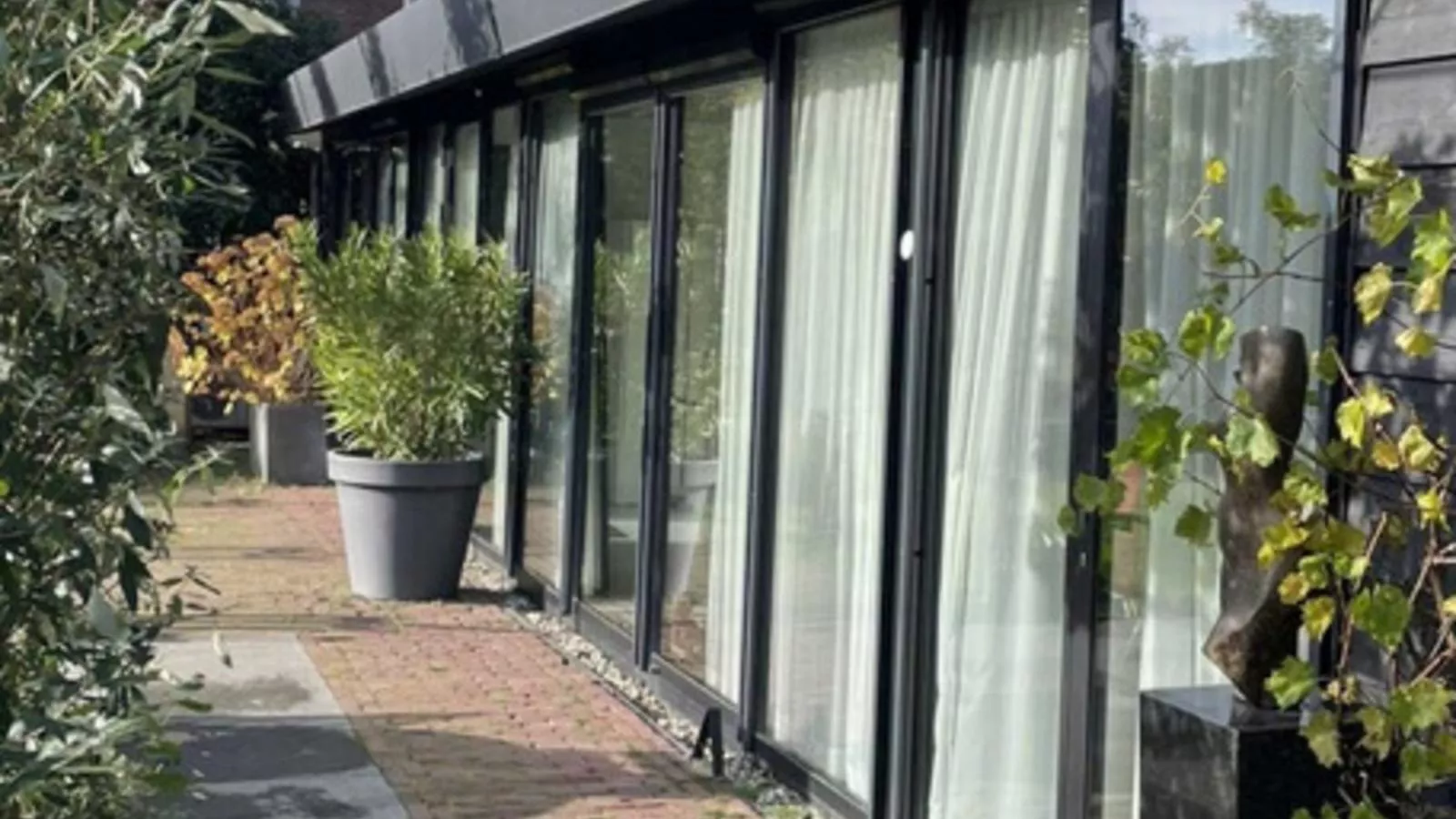 Veekehof-Terrace balcony