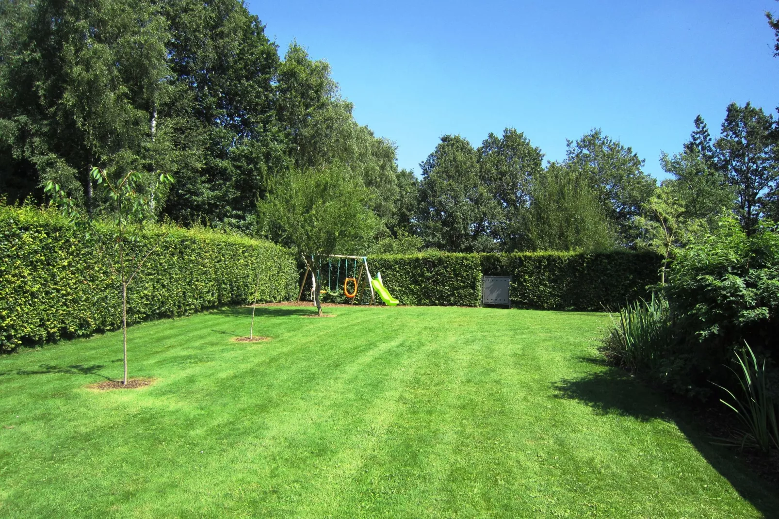 Antolay-Gardens summer