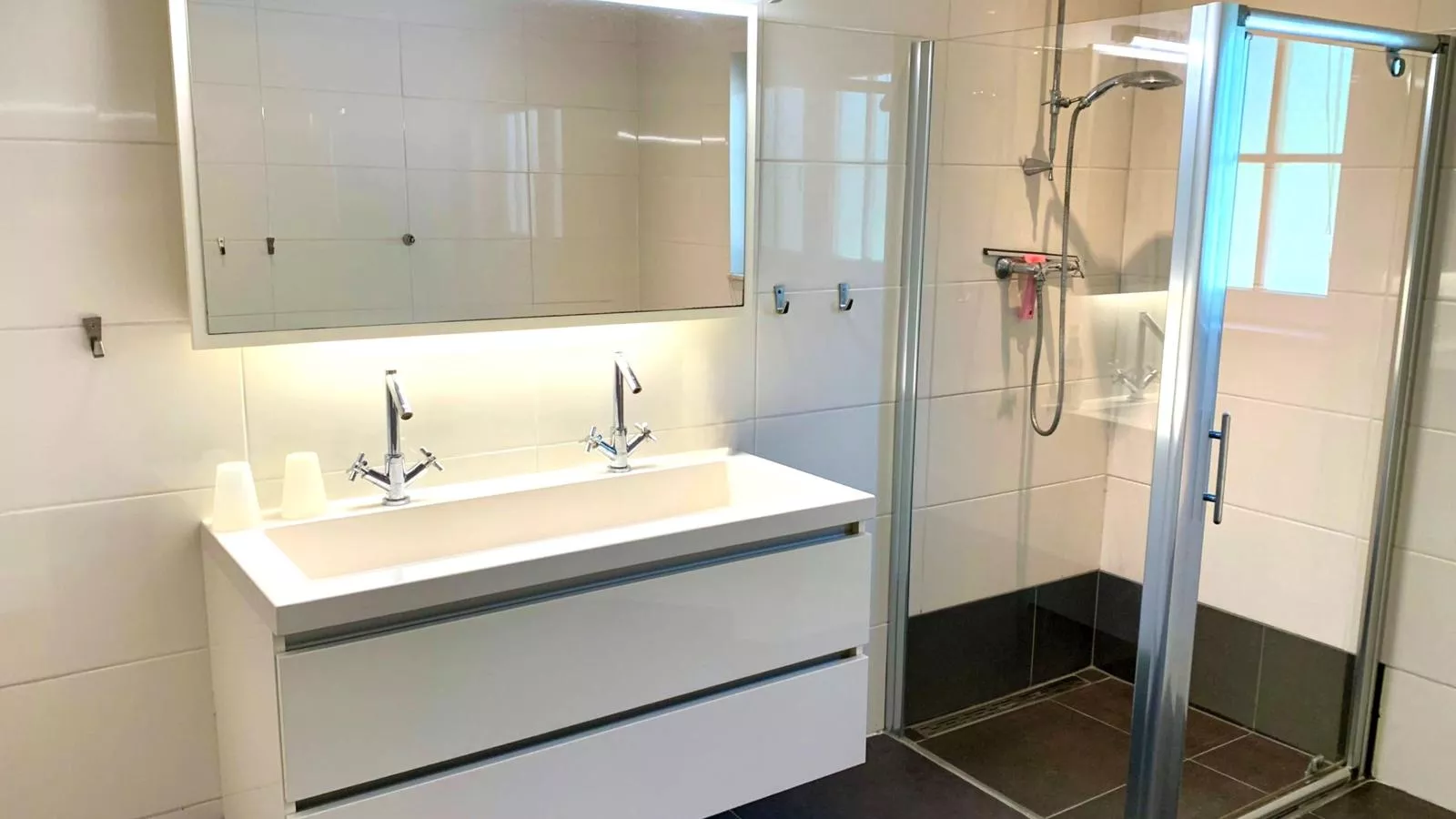 Huis te Lande-Bathroom