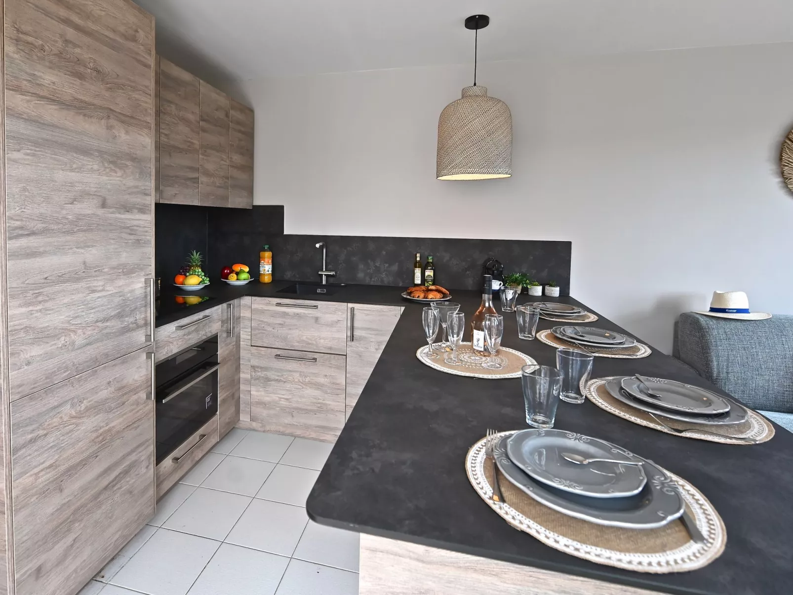 Le Village (VJ106)-Dedans