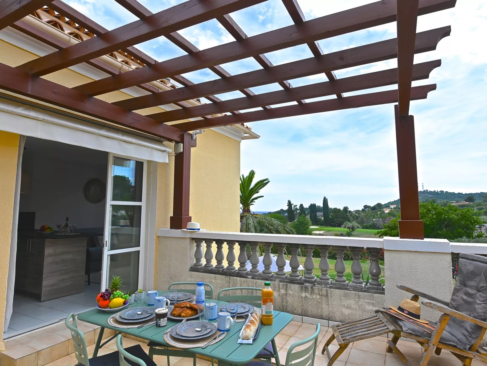 Le Village (VJ106)-Dehors