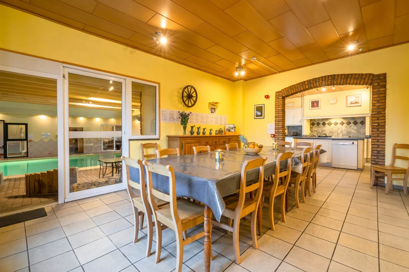 Le Gît'Anne-Dining room