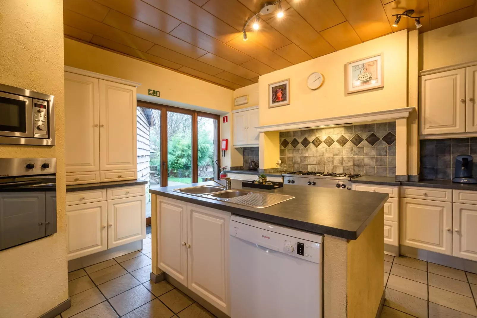 Le Gît'Anne-Kitchen