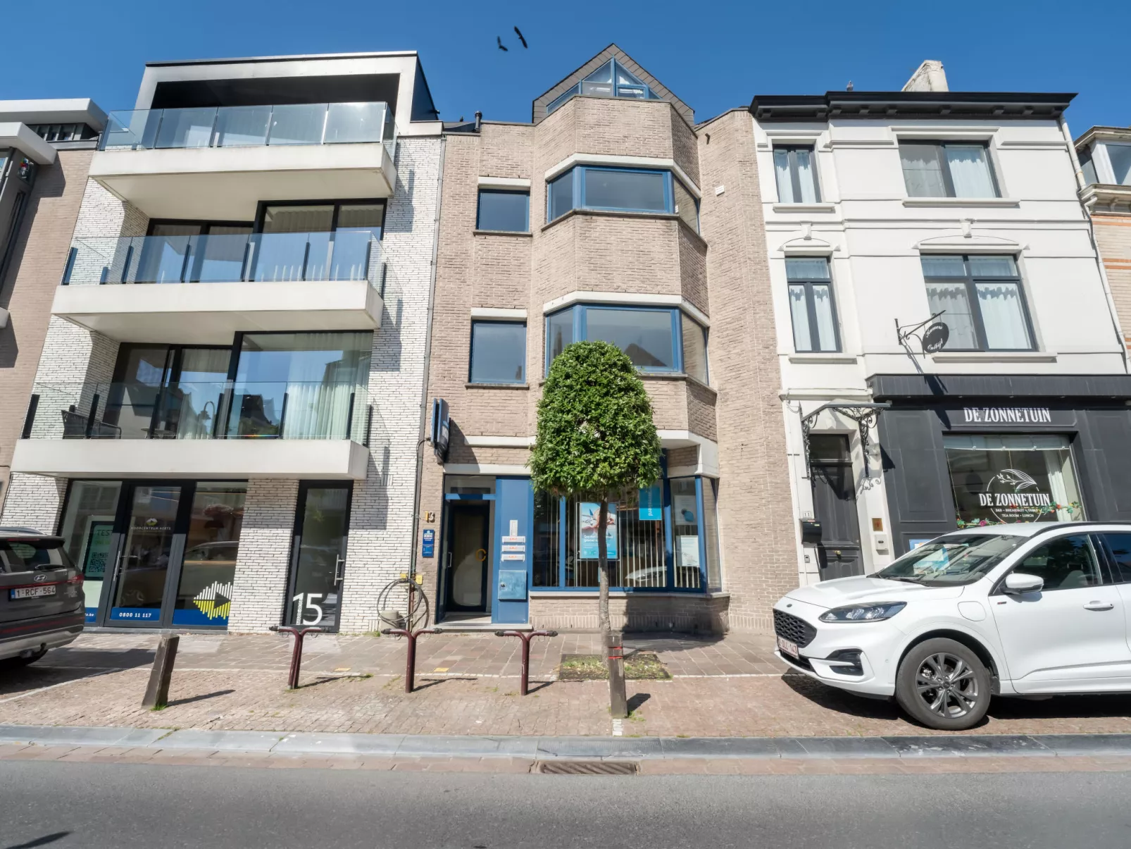 Le Coeur du Coq duplex appartment-Draußen