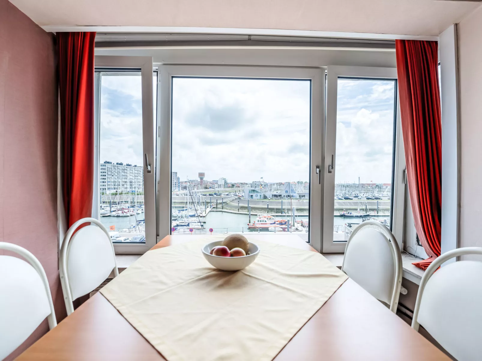 Bella I with parking and harbour view-Inside
