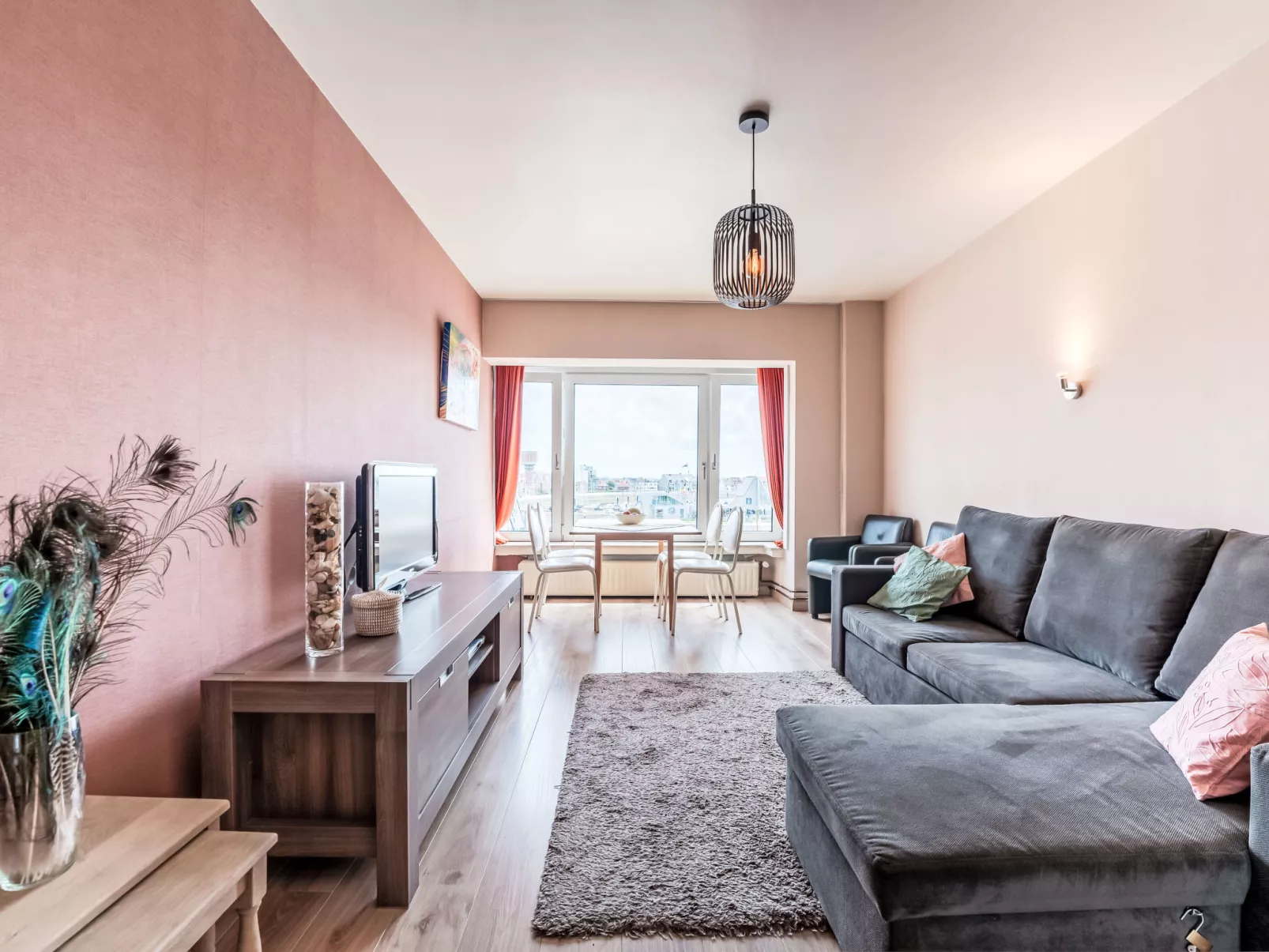 Bella I with parking and harbour view-Inside