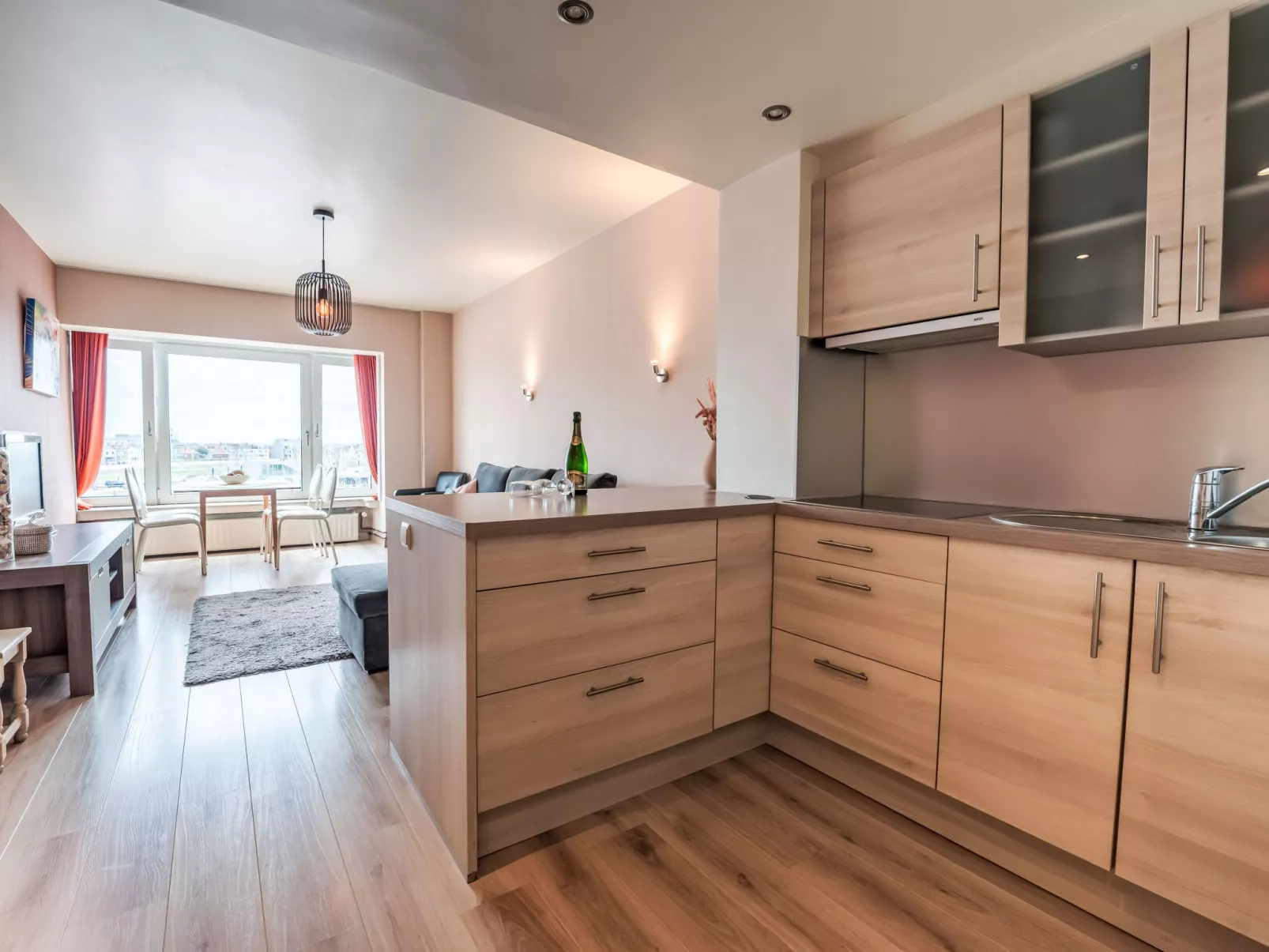 Bella I with parking and harbour view-Inside