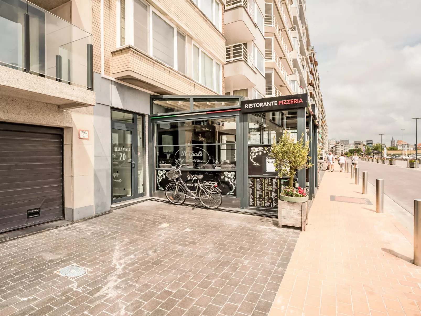 Bella I with parking and harbour view-Outside
